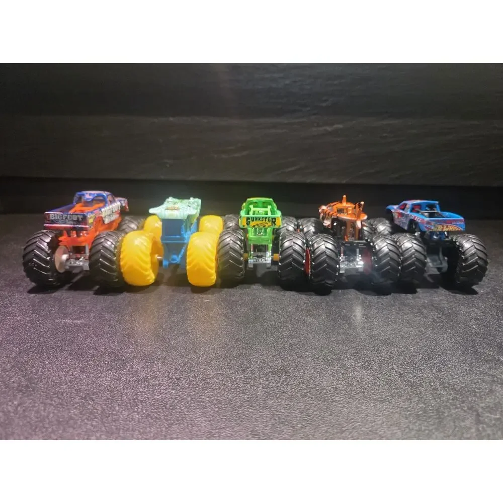 Lot Of 5 Monster Jam Monster Truck Hotwheels Die Cast 1:64 Scale Tiger, Bigfoot